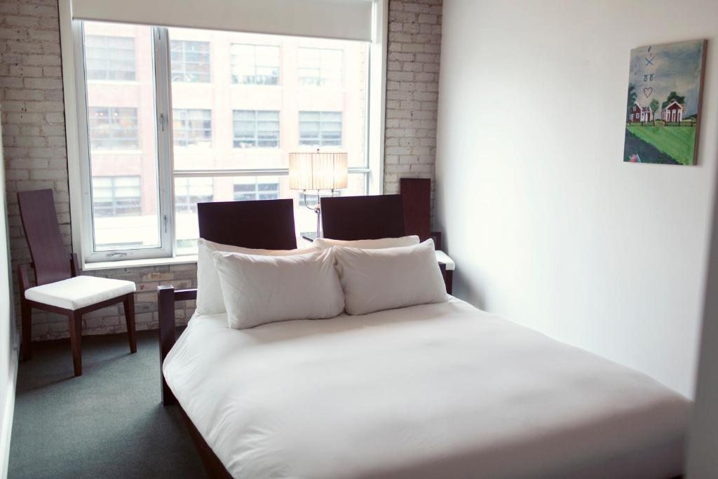Hotel Ocho Toronto Oda fotoğraf